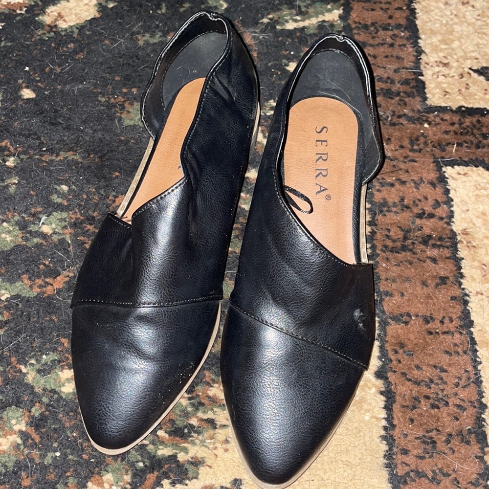 Size 8 Serra black mules